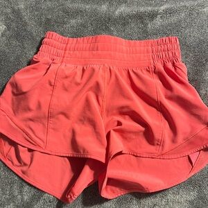 Lululemon Hotty Hot High-rise lined shorts 2.5